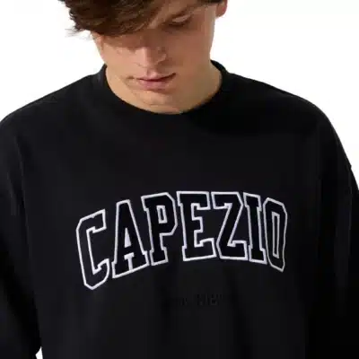 Sweat Shirt